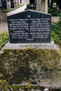 Laupheim Friedhof 156.jpg (84324 Byte)