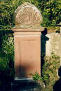 Hochhausen Friedhof 154.jpg (80050 Byte)