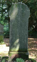 Schortens Friedhof e188li.jpg (132600 Byte)