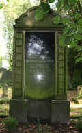 Schortens Friedhof e188re.jpg (109107 Byte)