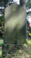 Schortens Friedhof e199re.jpg (130415 Byte)