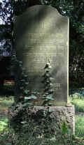 Schortens Friedhof e200li.jpg (117331 Byte)