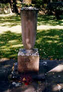 Mannheim Friedhof 166.jpg (76890 Byte)