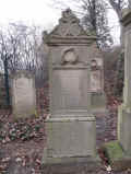 Wallertheim Friedhof neu 273.jpg (176507 Byte)