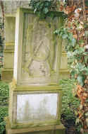 Osthofen Friedhof 203.jpg (61247 Byte)