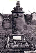 Krautheim Friedhof06.jpg (128584 Byte)